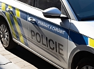 Policisté pátrají po ženě z fotografií. Pomoci může i veřejnost